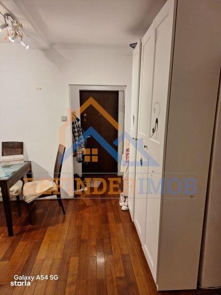 Timpuri Noi  Vanzare apartament 3 camere zona Timpuri Noi - Nerva Traian